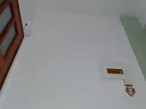 Simoneonly4u - Playing naked in the shower :)