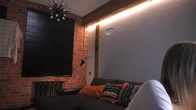 Coco_schanel - Show panties