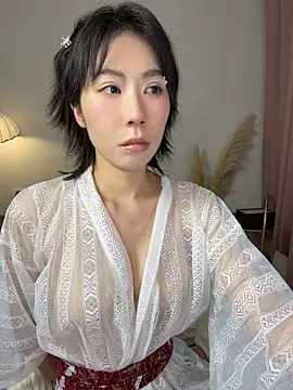 Nanako99 - 小粉插入5分钟