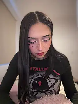 JIORYOvO - 🖤flash boobs