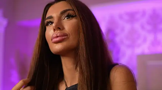 SiennaChantall - Finger my Tight Pussy