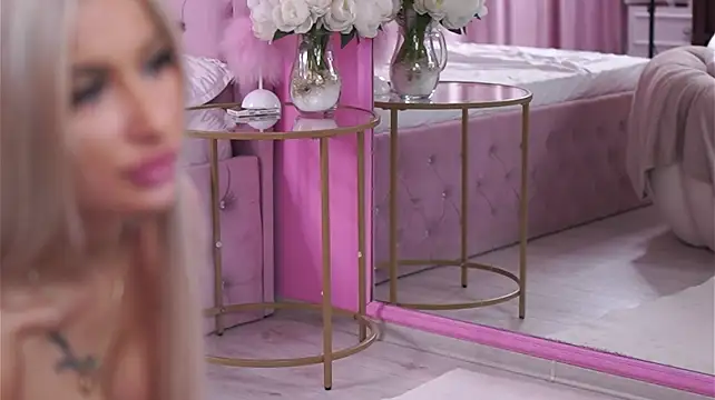 LaraBrynn - Tittyfuck