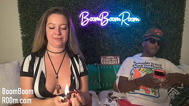 Boomboomr00m - Naked Oil Show