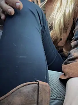 GoldenFlameGoddess - Booo! 👻