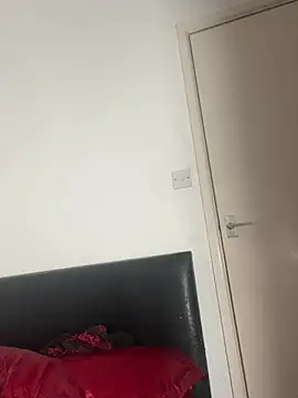 Rivalivaaaa - Bigger tits