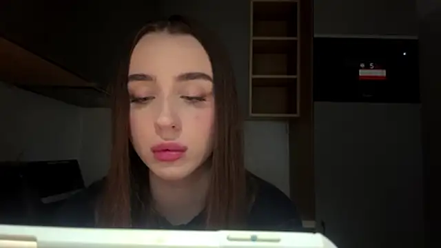 Dianaluves1 - Finger heart for you ❤️