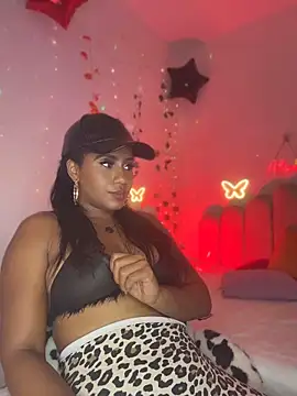 AlisonHoot69 - in 4 + oil mami