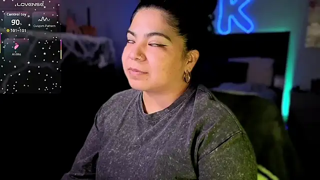 Kimmiakiss22 - Make Me Wet