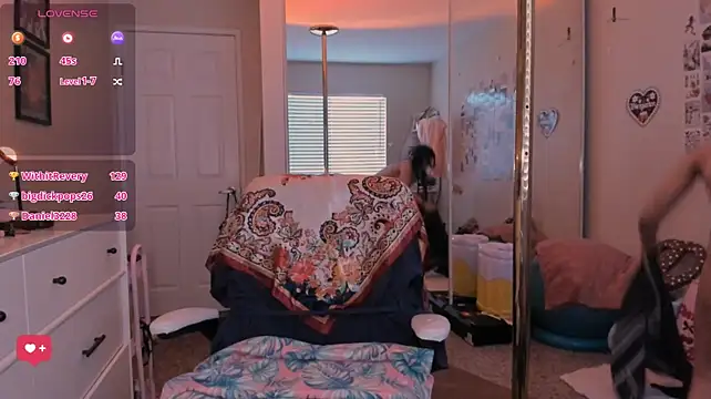 Evie-Luna - TWERK MY ASS IN UR FACE & PLAY W/ CLIT