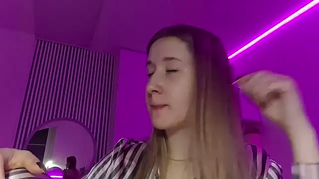 MerrileeReisser - 💖Air kiss💖