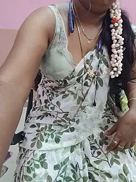 Tamil_Roja88 - Boobs oil massage