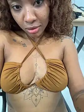 Angel_preta - Tammy tomando na bucetinha