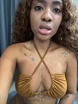 Angel_preta - Tammy tomando na bucetinha