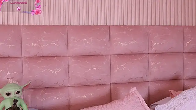 SarahLynn7 - FINGERING PUSSY 2MIN CONTROL LUSH
