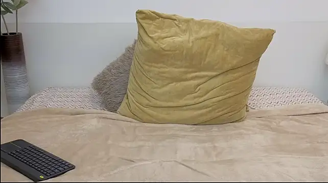 Anna_Love1 - PLAY SHOW