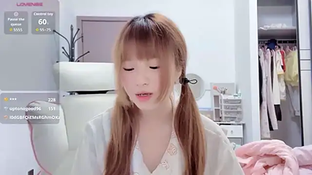 Aroma-123 - 比我萌的没我坏 比我坏的不存在