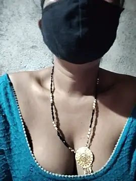Hott_arushi25