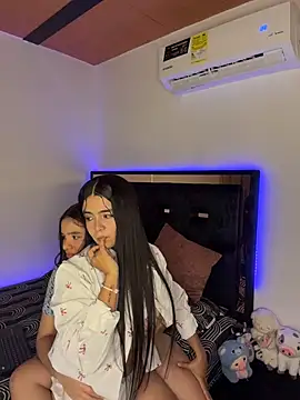 Zow_ - 🎀 FRENCH KISS + SUCK BOOBS BOTH 🎀