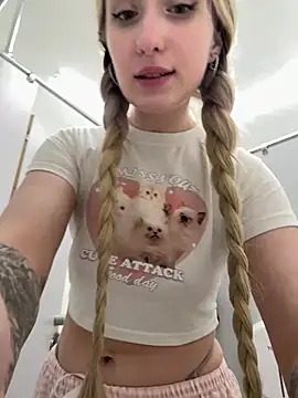 LollyPollly - SLAP ASS NEAR URINALS 🍑🍑🍑