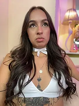 AliciaRoux - play with cliptoris up close