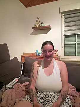 BadGirl-Energy - 🍒 Jump and jiggle My BIG Boobs