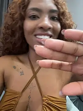 Angel_preta - Tammy tomando na bucetinha