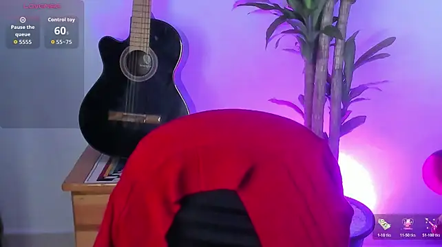 Emma_duff - Show Tits