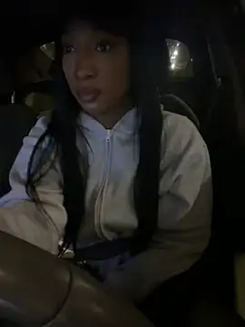 LeBimbo - Spanknin public ass out