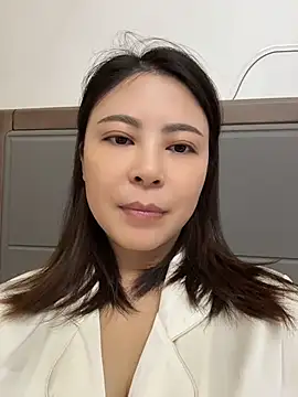 YaoYao8888 - 脱掉内衣直播2分钟