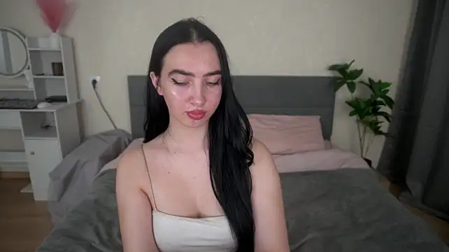 WildKittenX_ - spank me hard 10 times