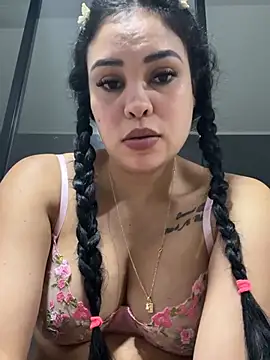 FOX_LATINA - Undress me on the balcony😈🤫🤫🤫