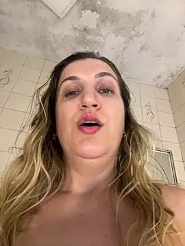 Bia_sexynovaes - Bia jorra squirt 💦 pra nós
