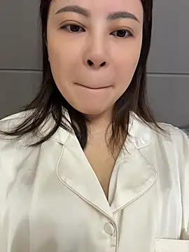 YaoYao8888 - 脱掉内衣直播2分钟