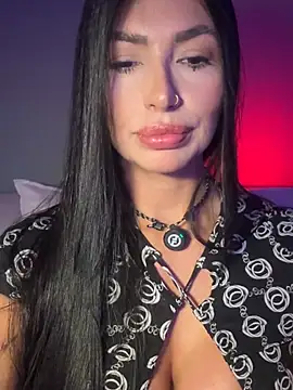 Its_viviana - Naked oil tits amd spit