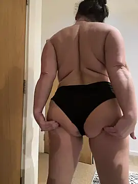 NippleTitSlag - Shave pussy live