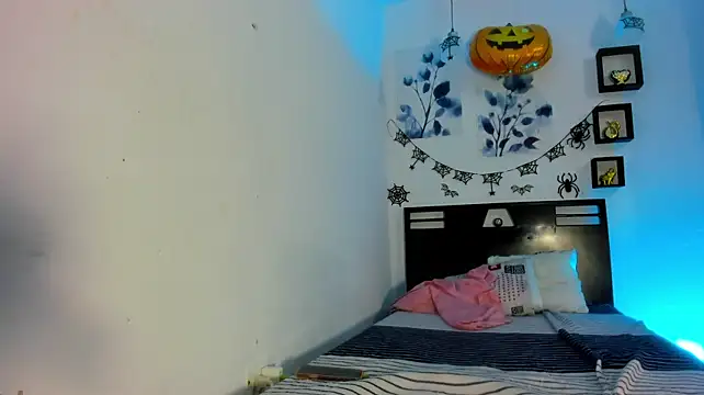 Lulu_doll18 - 🎃🖤 Trick or treat, baby? 👻🎃🍬