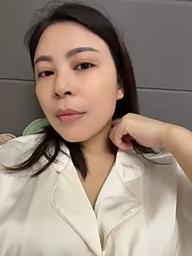 YaoYao8888 - 脱掉内衣直播2分钟