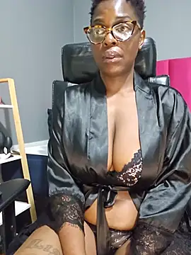 Shaniko89 - kiss,lick suck my clit whole'squirts'