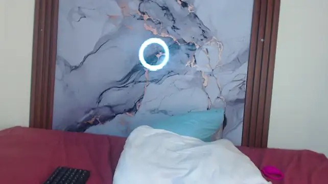 Kim_lowel - bounce tits