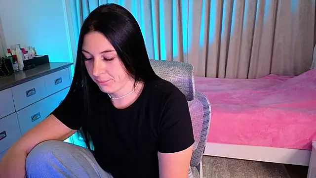 AriiDiamond - Naked Dance