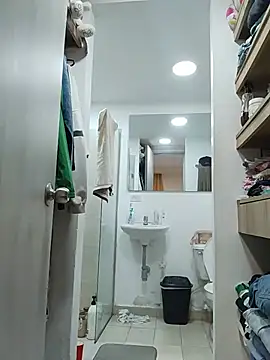 Monita_Med - Plug Ass