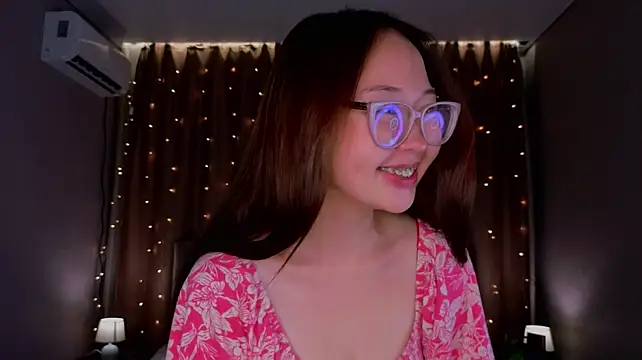 MazieErcole - sucking my fingers💋🥵