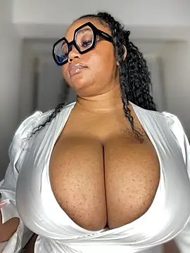 EliteSoraya - Dildo Fuck+Squirt💦💦