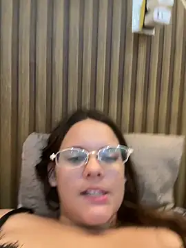 Laryssinha_69 - Fuder a bucetinha