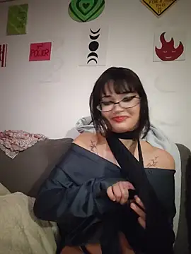 Vampyrinha666 - 10 min sem sutia