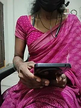 Sujjisexyy - To pay son’s school fee