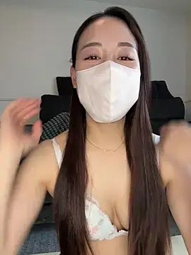 Ria-o0 - 下脱いでクリに電マ当てちゃう💓