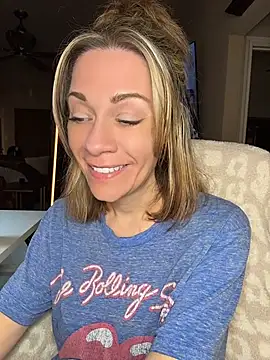 EdenDelilah1 - Play with Pussy