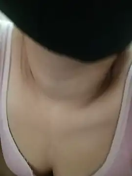 Sakshi_55 - Boobs show