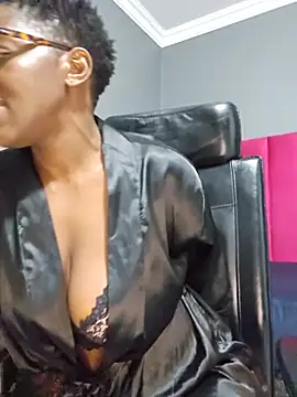 Shaniko89 - kiss,lick suck my clit whole'squirts'